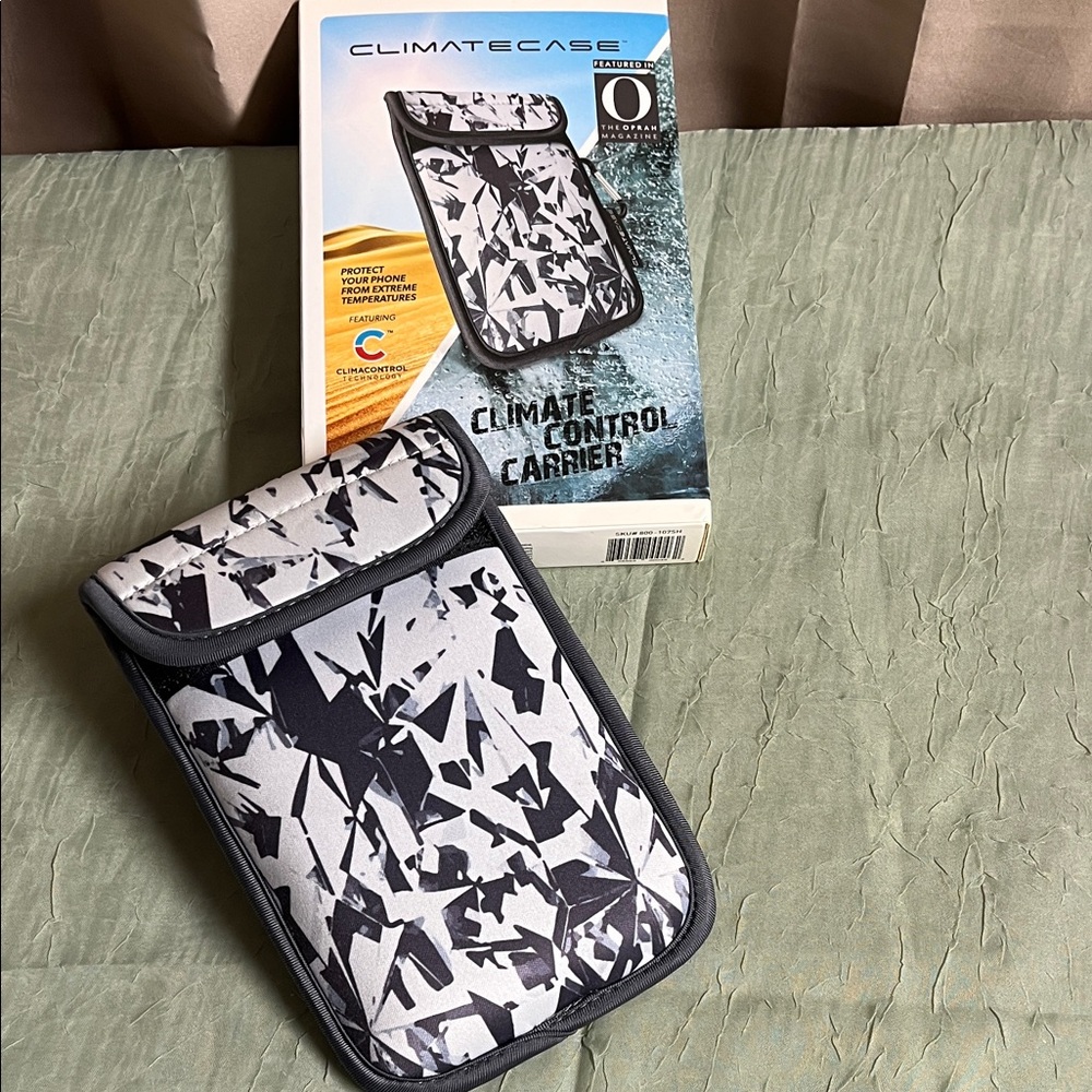 Black and White Phone Carrier
